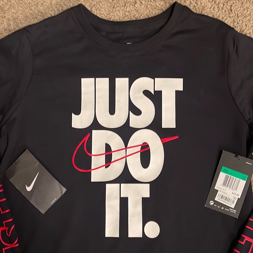 Boys Nike Long Sleeve T Shirt - Picture 2 of 6